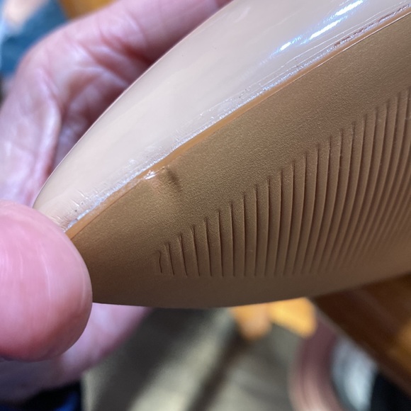 Amazon Essentials Women's Round Toe Medium Heel Pump Size 10 - Picture 5 of 6